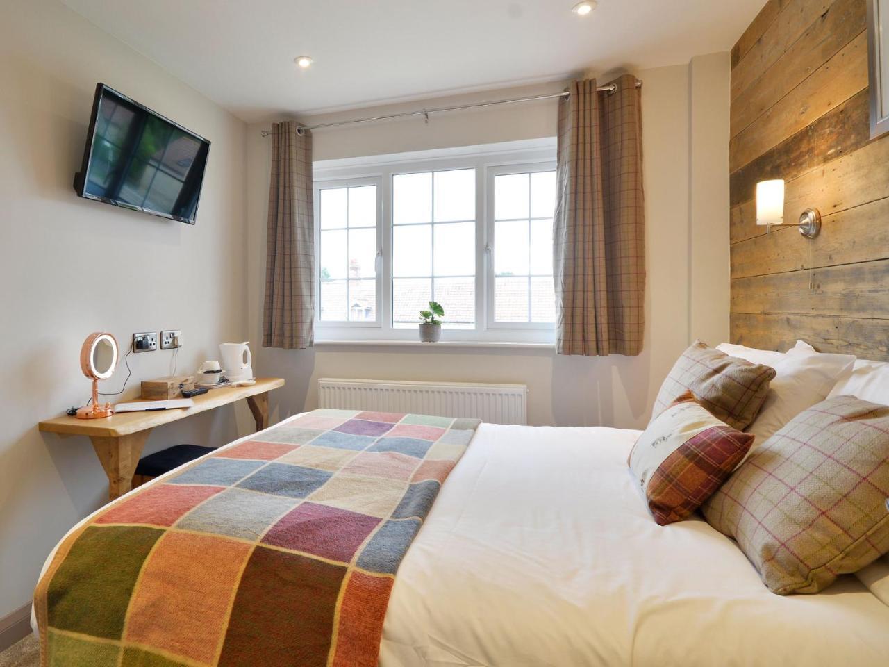 The Cayley Arms Inn Пикъринг Екстериор снимка